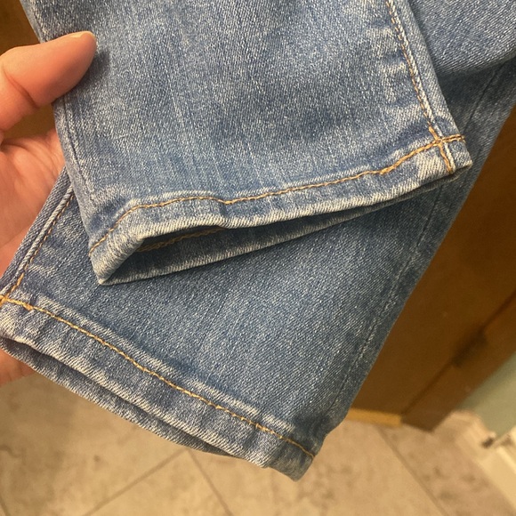 Like New Madewell 9” High Riser Skinny Skinny Crop Jeans - Picture 3 of 7